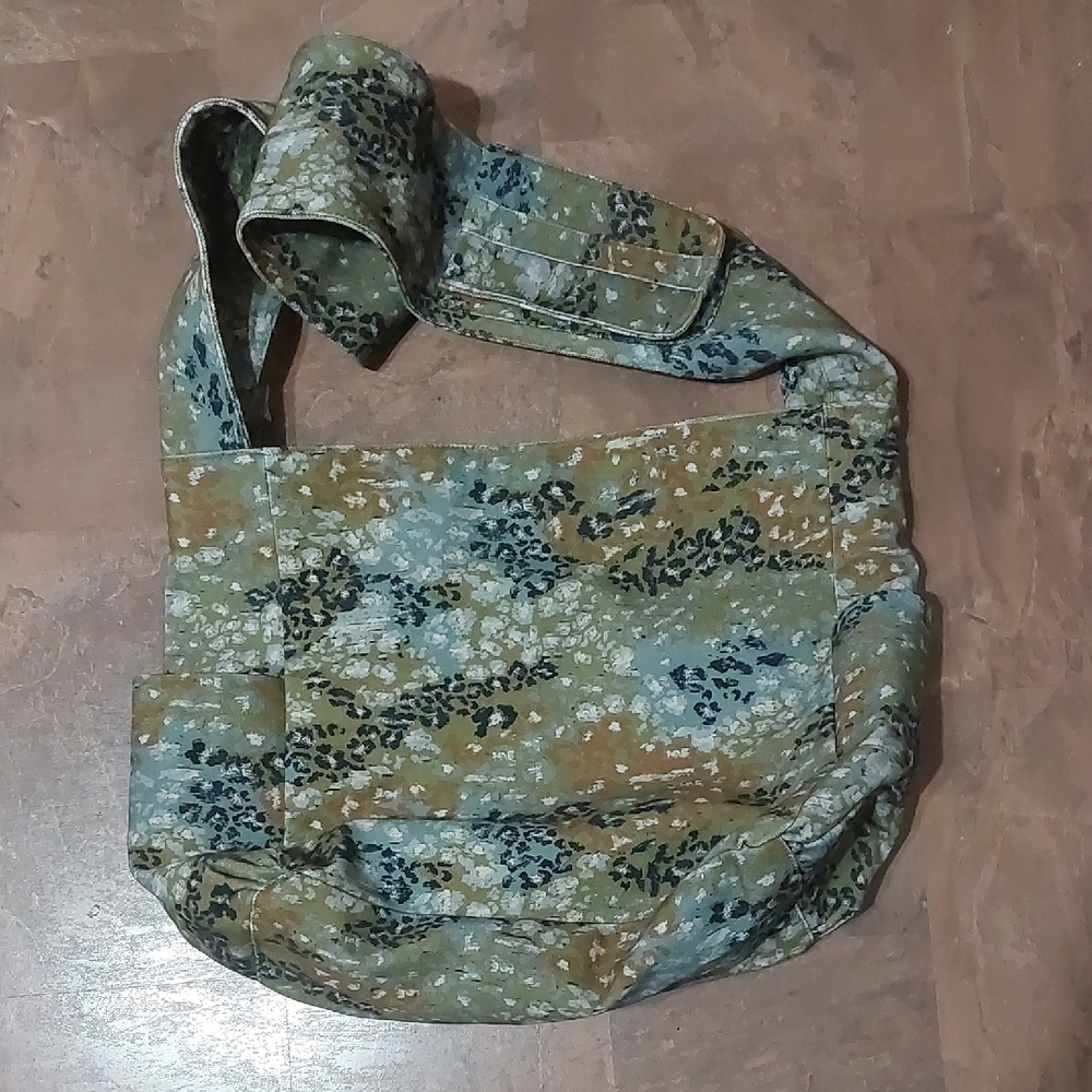 XL Free People Green Camouflage Bag - Picture 2 of 4